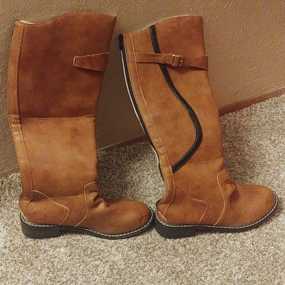 Stuart boots - Picture 2 of 4